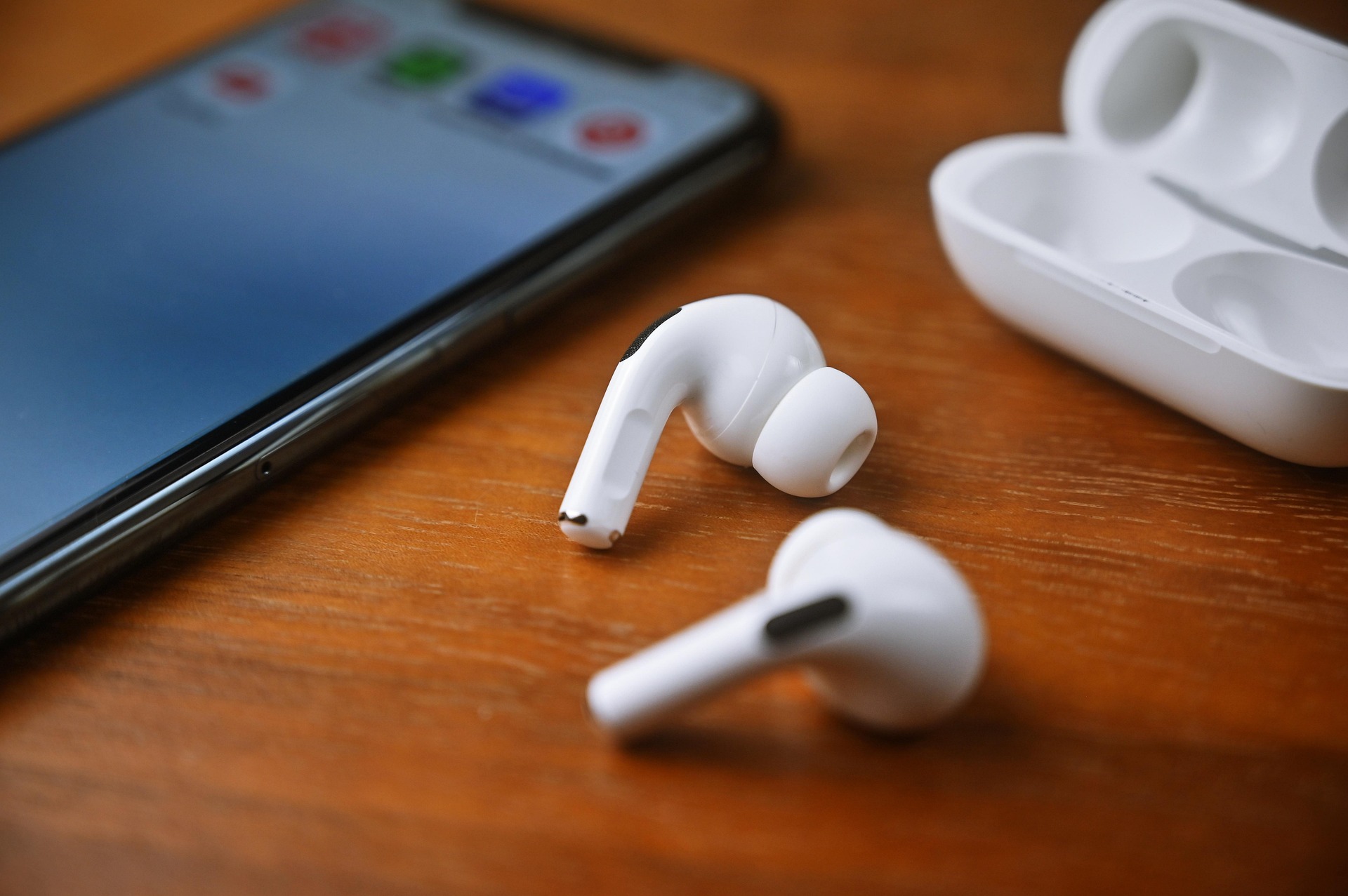 earphone-6849119_1920